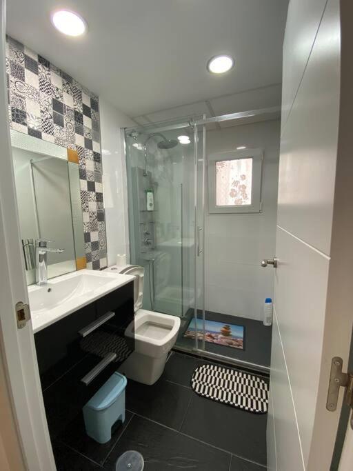 Central And Cozy Apartment In Севиля Екстериор снимка